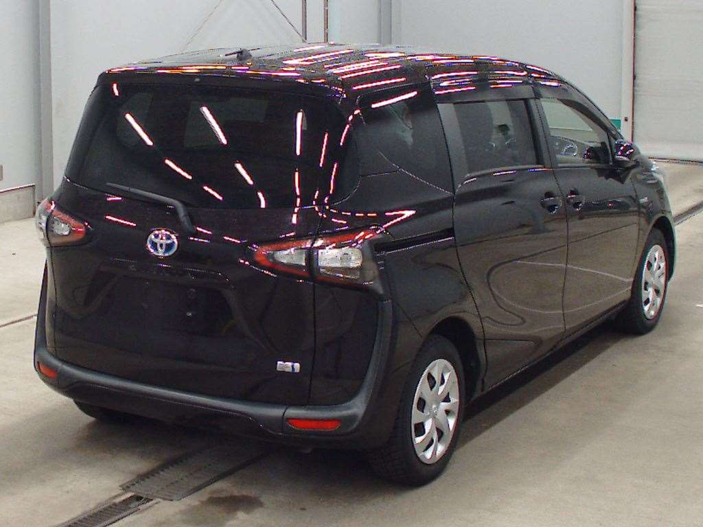 2017 Toyota Sienta NHP170G[1]