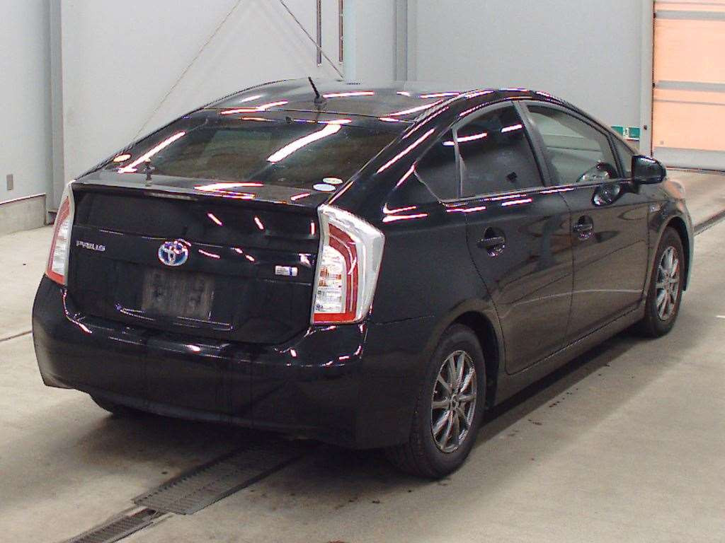 2014 Toyota Prius ZVW30[1]