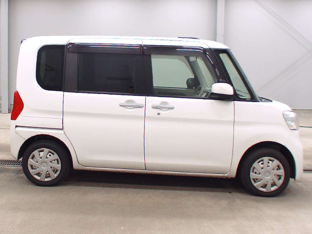 2016 Daihatsu Tanto LA610S[2]