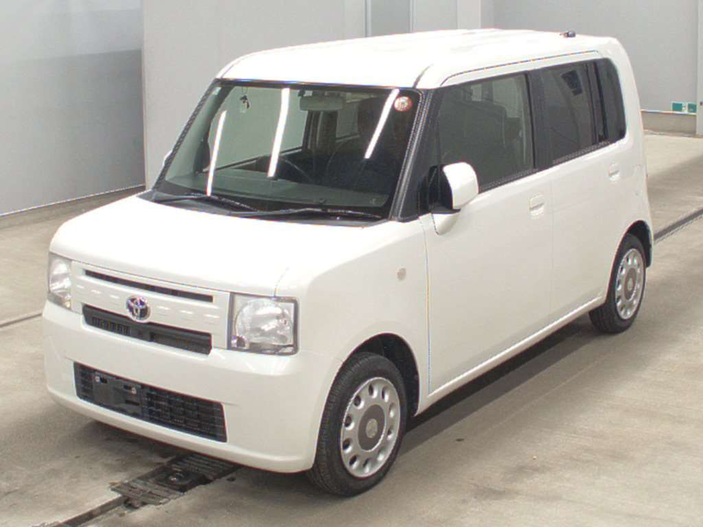 2016 Toyota Pixis Space L585A[0]