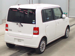 2016 Toyota Pixis Space