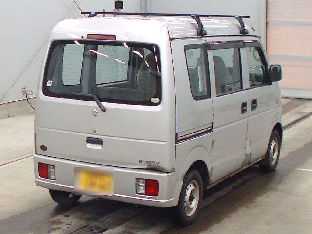 2011 Suzuki Every DA64V[1]