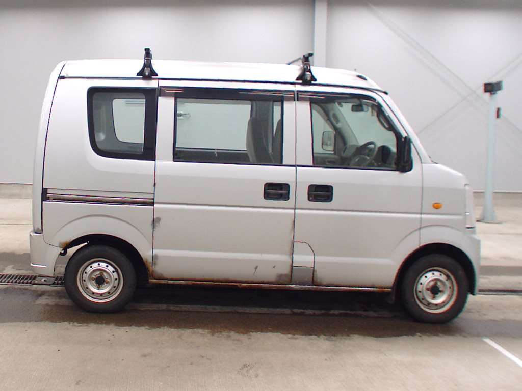 2011 Suzuki Every DA64V[2]