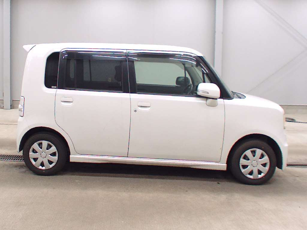 2008 Daihatsu Move Conte Custom L585S[2]