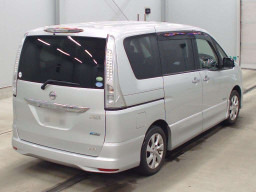 2013 Nissan Serena