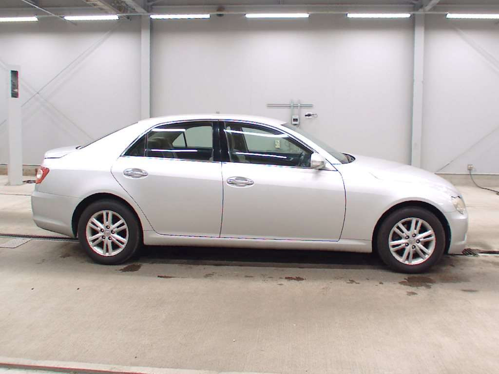 2007 Toyota Mark X GRX125[2]