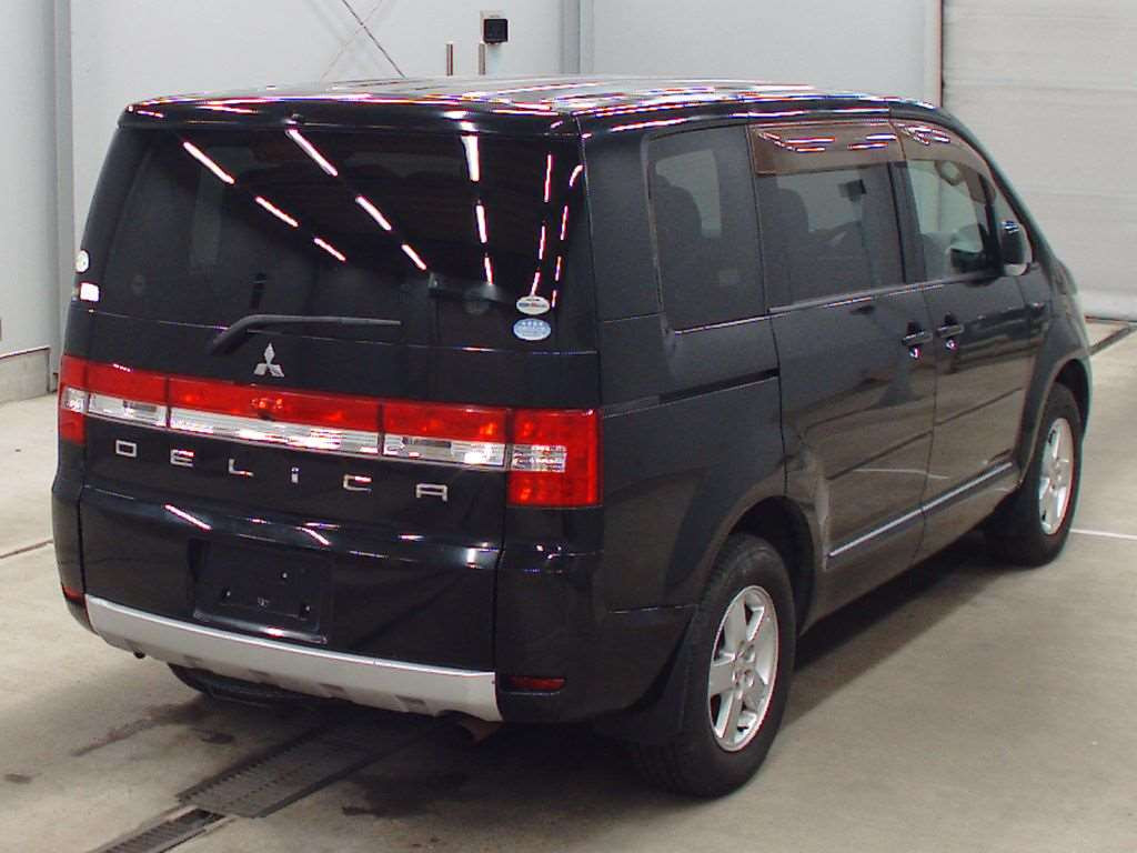 2012 Mitsubishi Delica D5 CV2W[1]