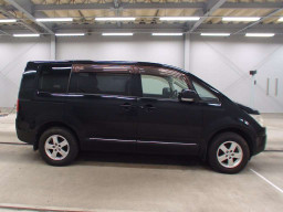 2012 Mitsubishi Delica D5