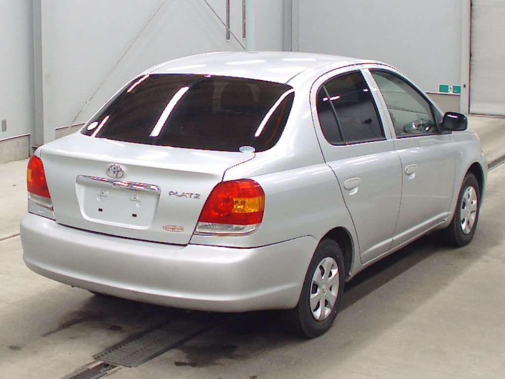 2005 Toyota Platz NCP16[1]