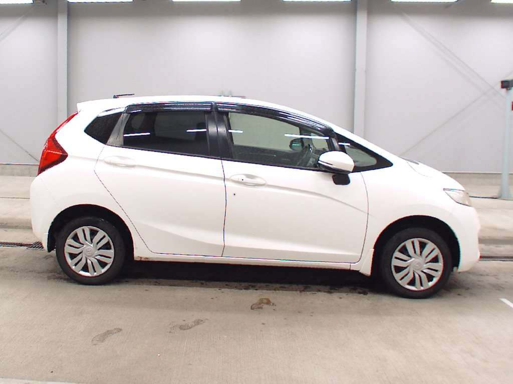 2013 Honda Fit GK4[2]