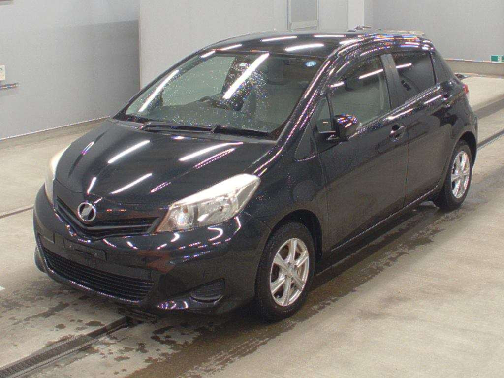 2011 Toyota Vitz NSP130[0]