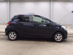 2011 Toyota Vitz