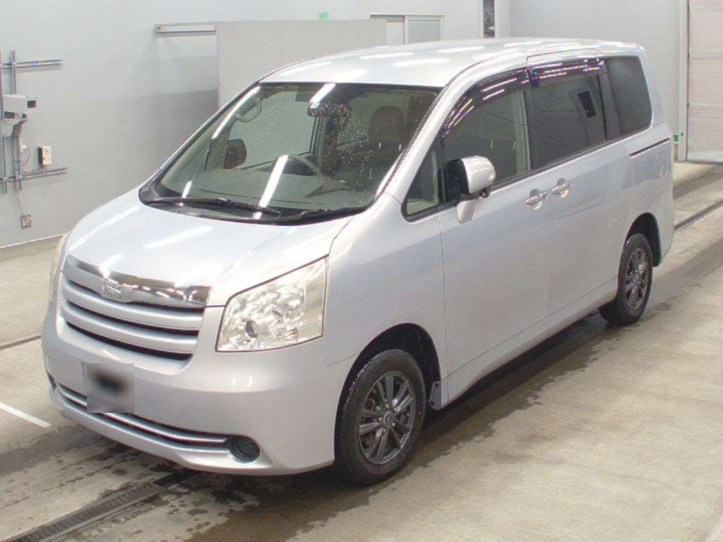 2009 Toyota Noah ZRR75G[0]