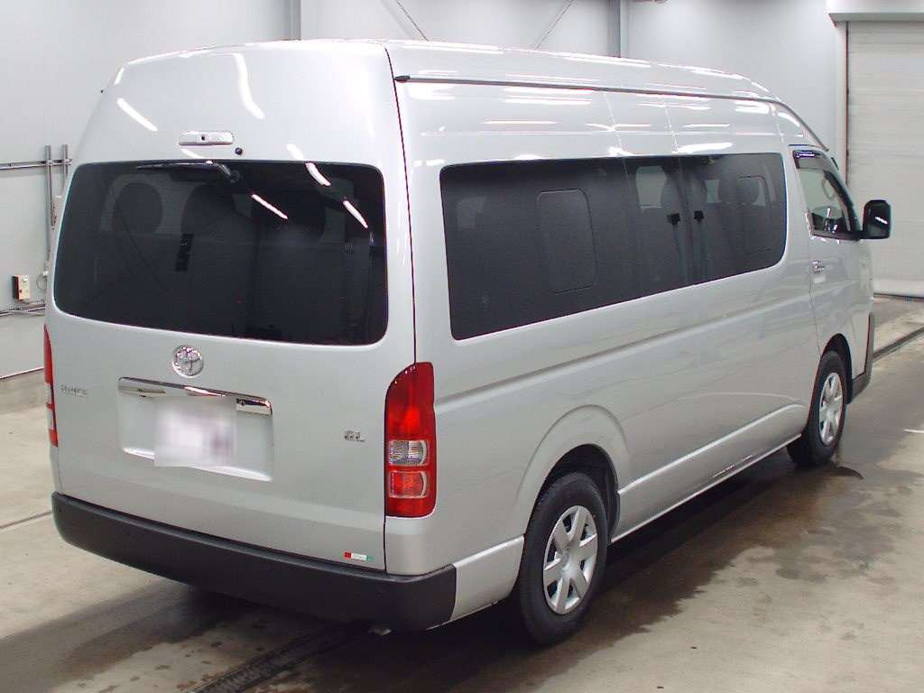 2024 Toyota Hiace Commuter GDH223B[1]