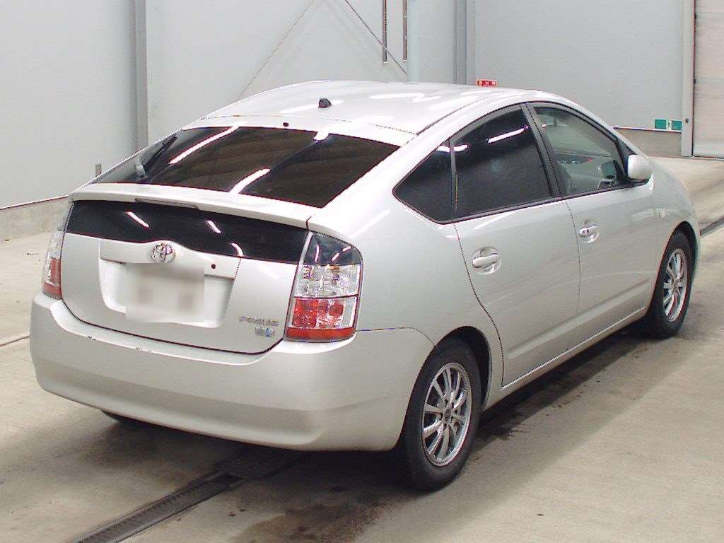 2003 Toyota Prius NHW20[1]