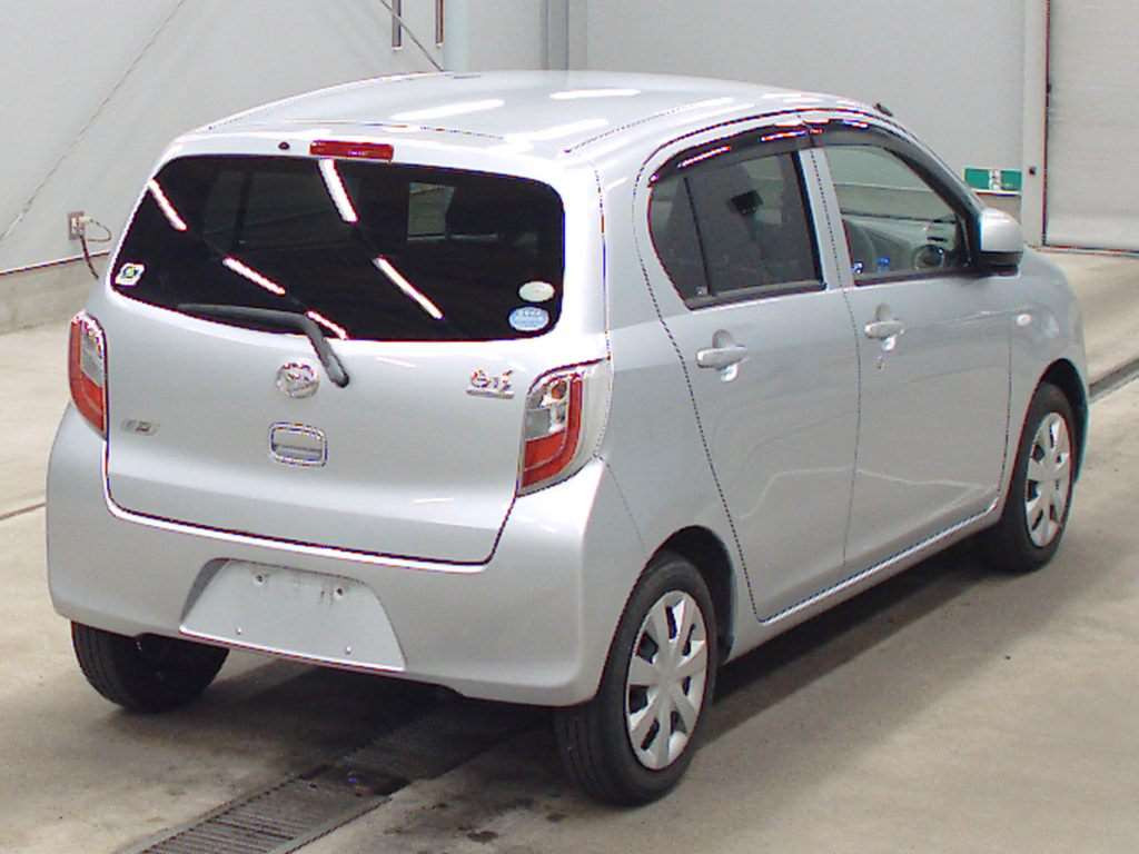 2011 Daihatsu Mira es LA300S[1]