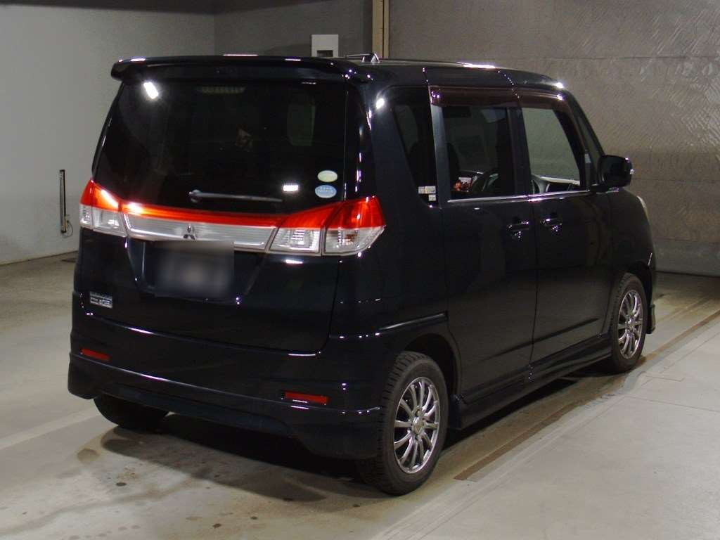 2012 Mitsubishi Delica D2 MB15S[1]