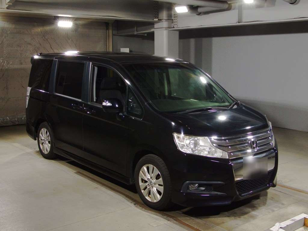 2010 Honda Step WGN Spada RK5[2]