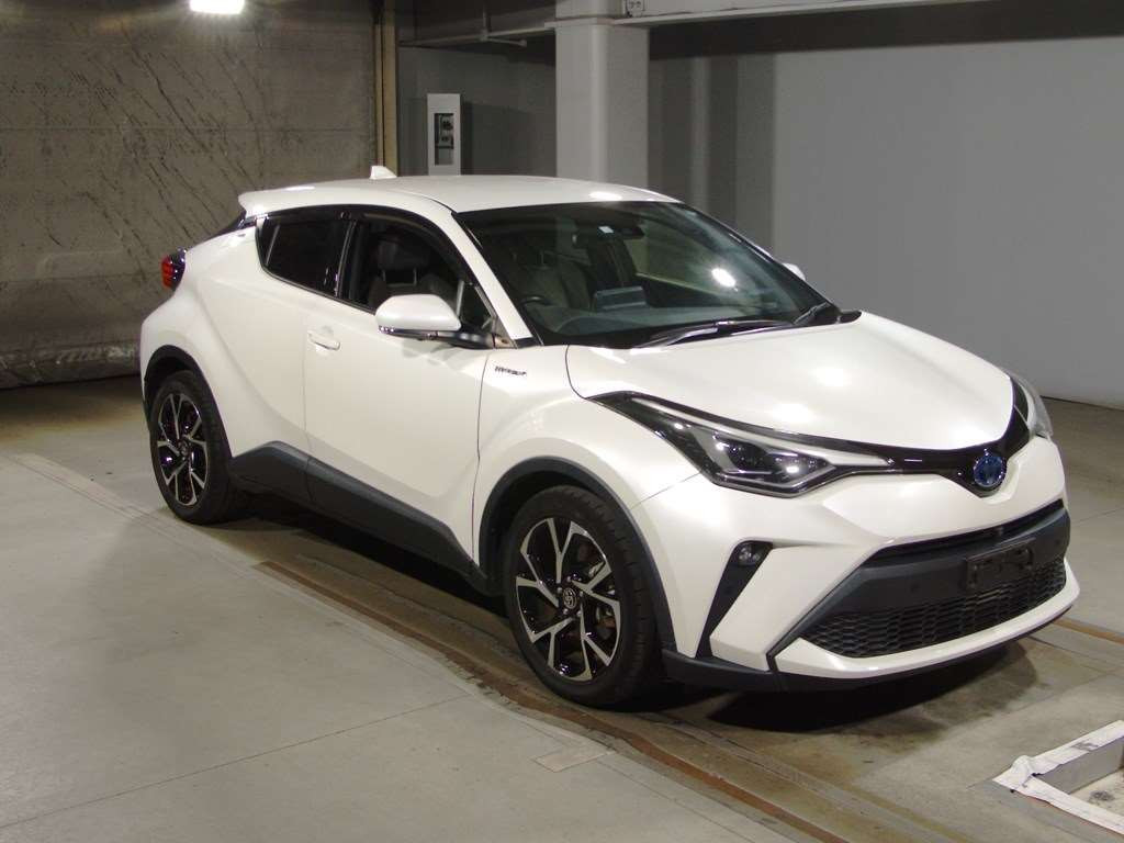 2020 Toyota C-HR ZYX11[2]