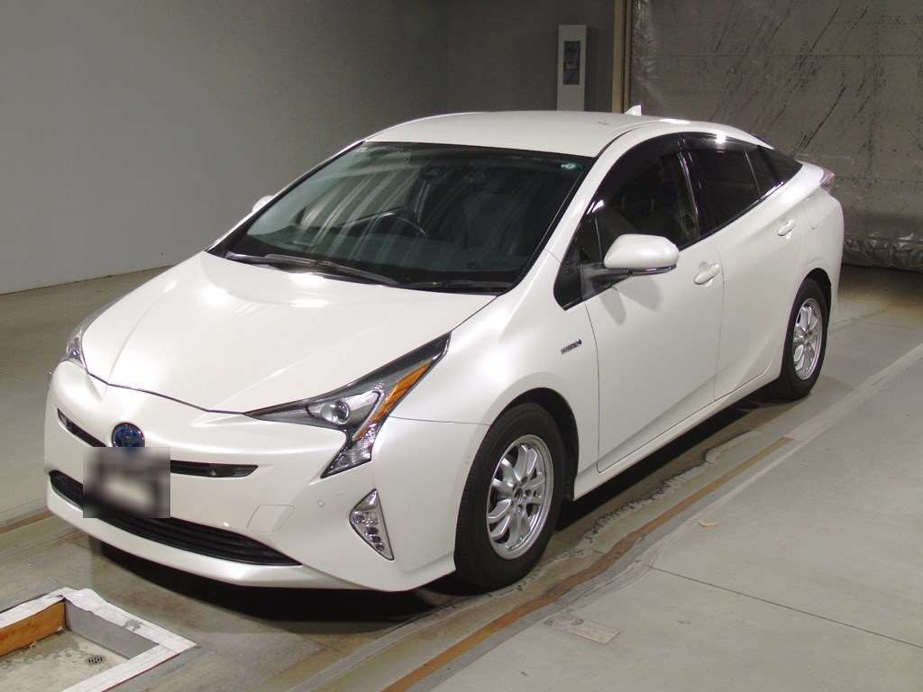 2017 Toyota Prius ZVW50[0]