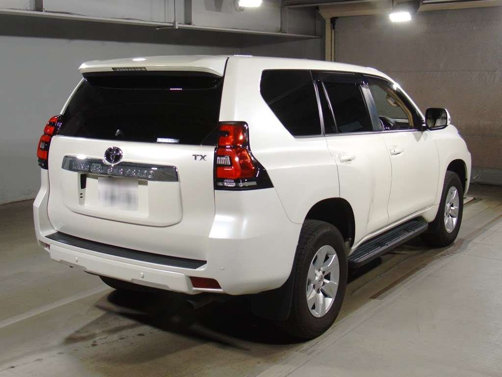 2022 Toyota Land Cruiser Prado TRJ150W[1]