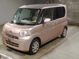 2012 Daihatsu Tanto