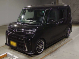 2023 Daihatsu Tanto Custom