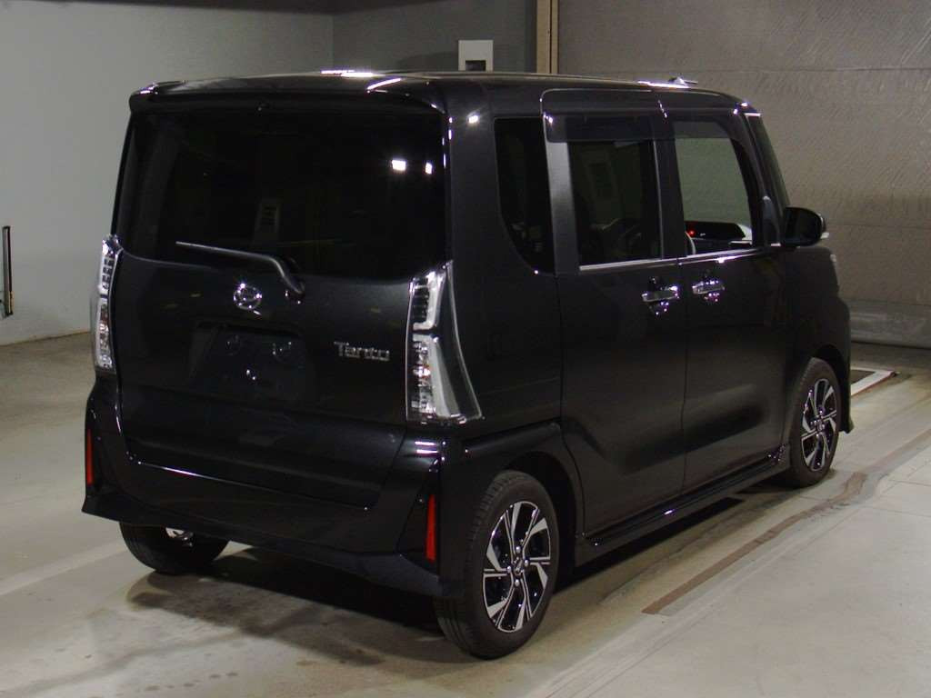 2023 Daihatsu Tanto Custom LA650S[1]