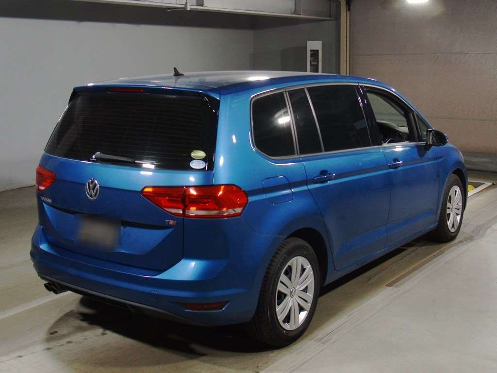 2017 Volkswagen Golf Touran 1TCZD[1]