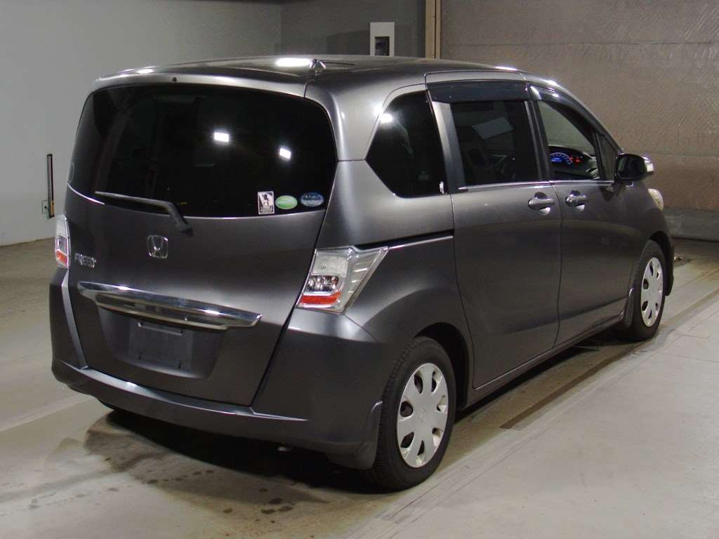 2012 Honda Freed GB3[1]