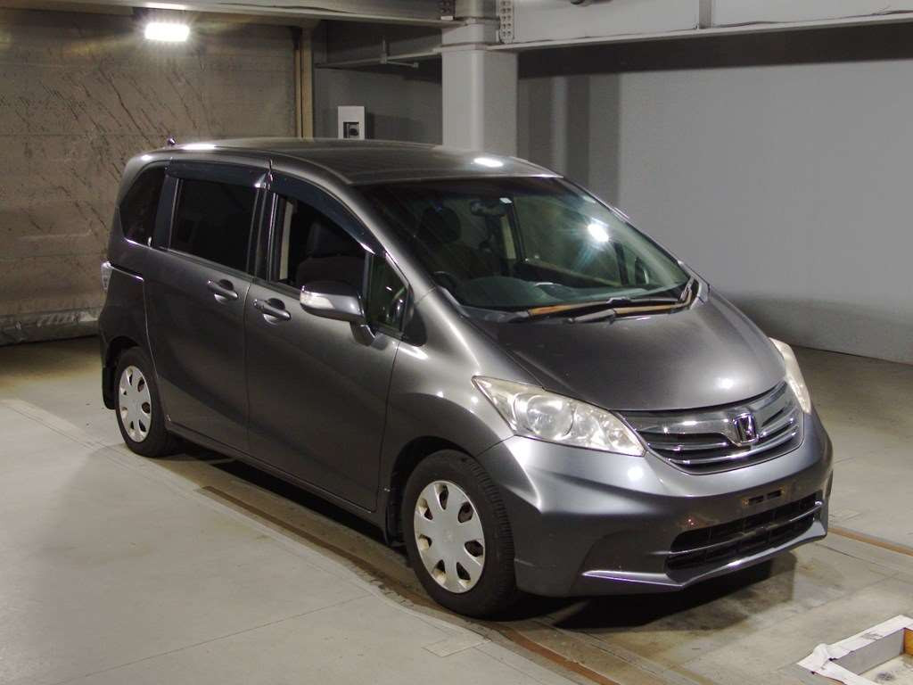 2012 Honda Freed GB3[2]