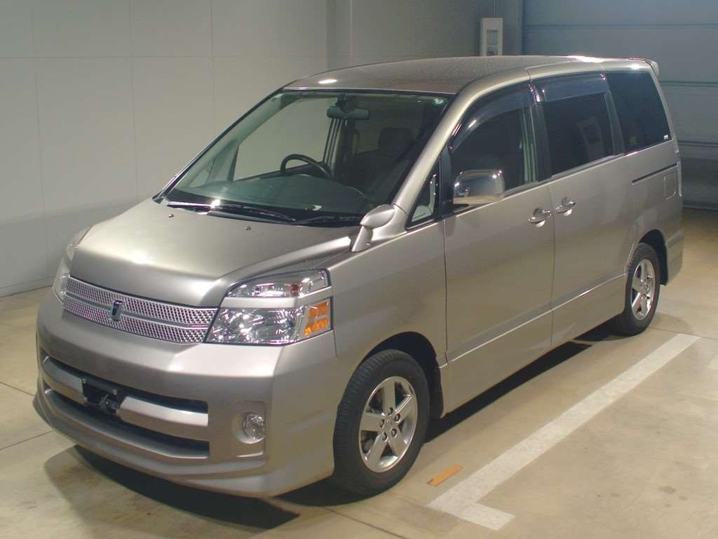 2005 Toyota Voxy AZR60G[0]