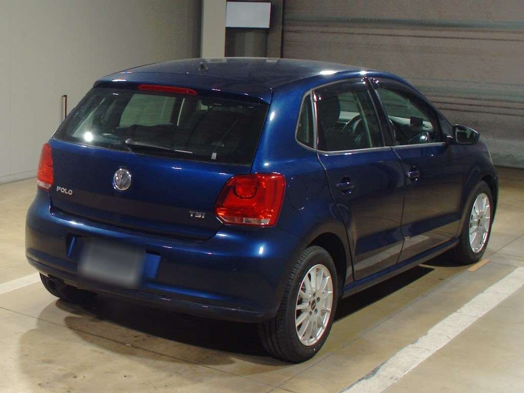 2012 Volkswagen Polo 6RCBZ[1]