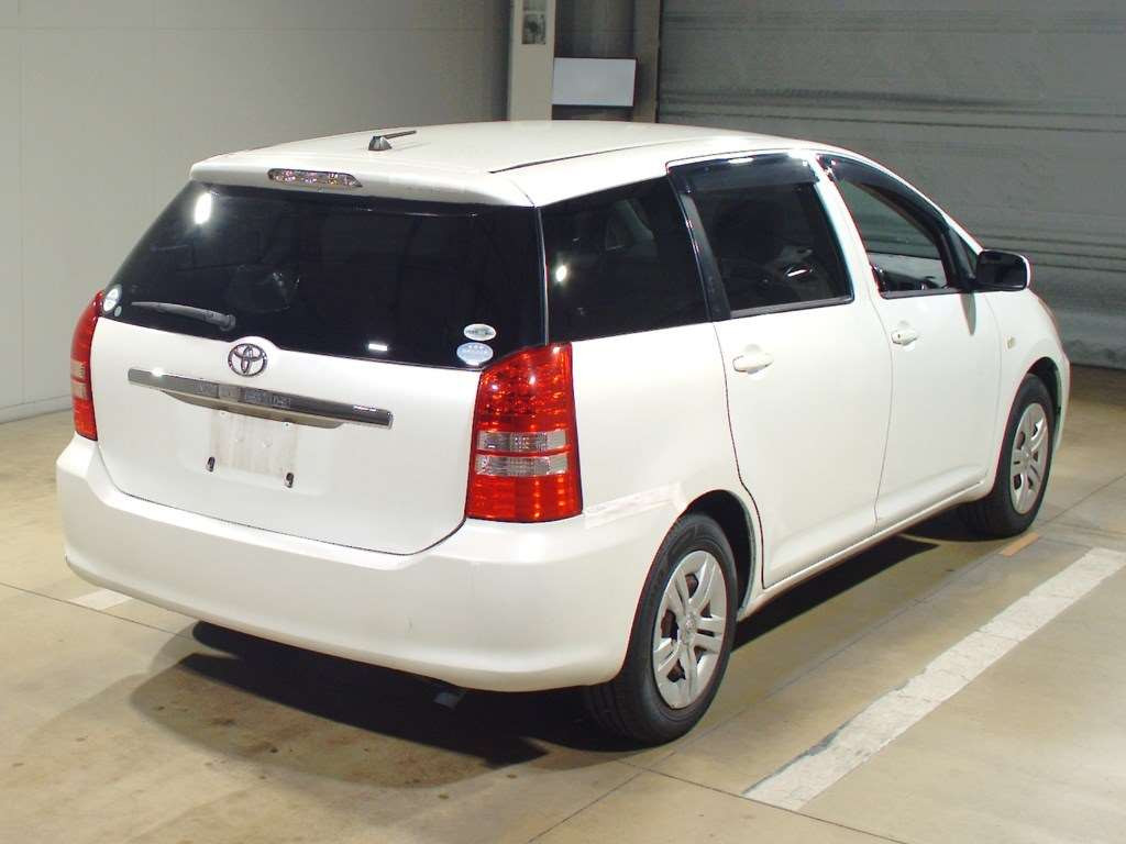 2004 Toyota Wish ZNE10G[1]