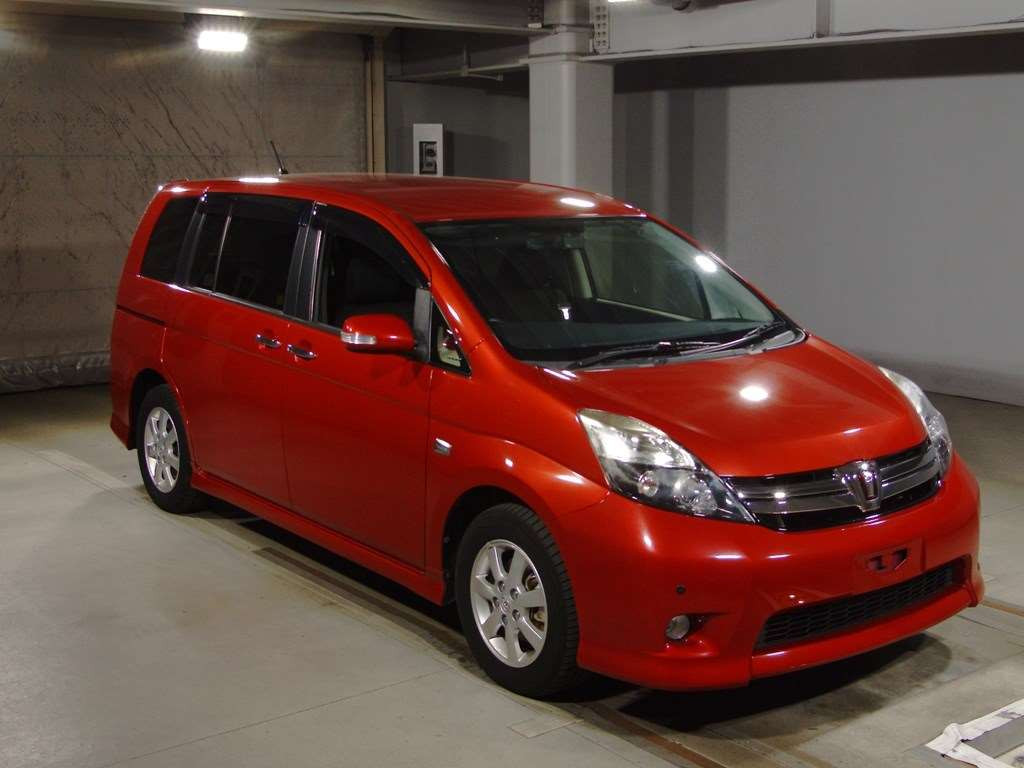 2013 Toyota Isis ZGM10W[2]