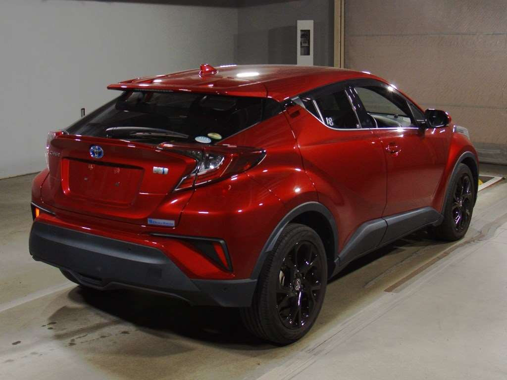 2019 Toyota C-HR ZYX10[1]