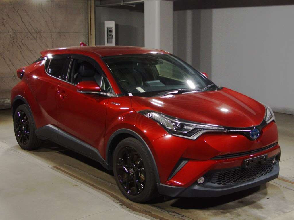 2019 Toyota C-HR ZYX10[2]