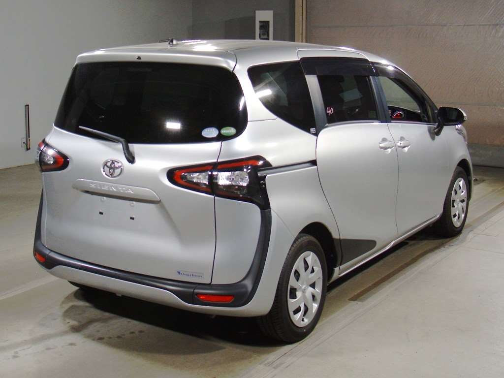 2016 Toyota Sienta NSP170G[1]