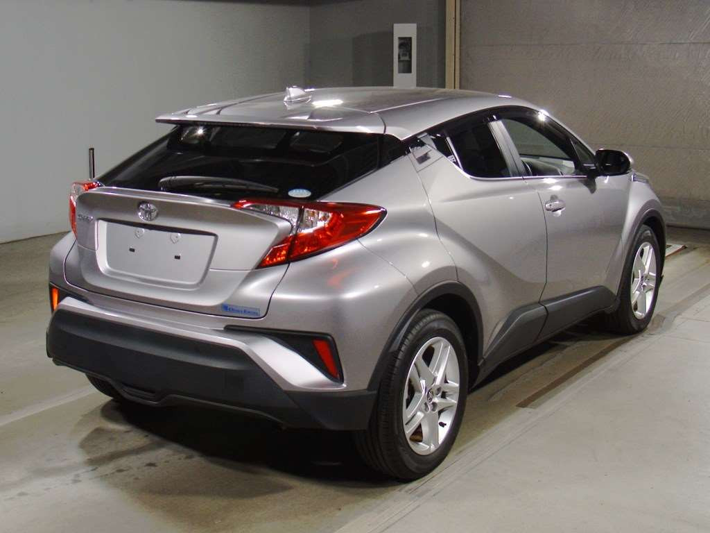 2019 Toyota C-HR NGX10[1]