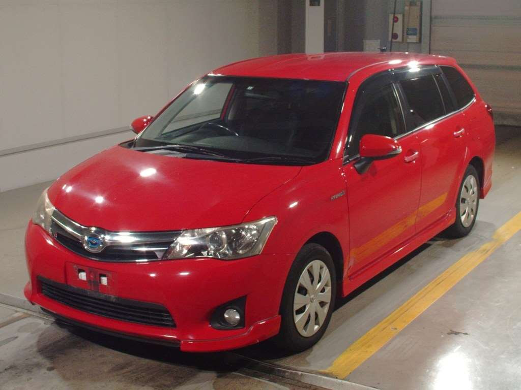 2013 Toyota Corolla Fielder NKE165G[0]