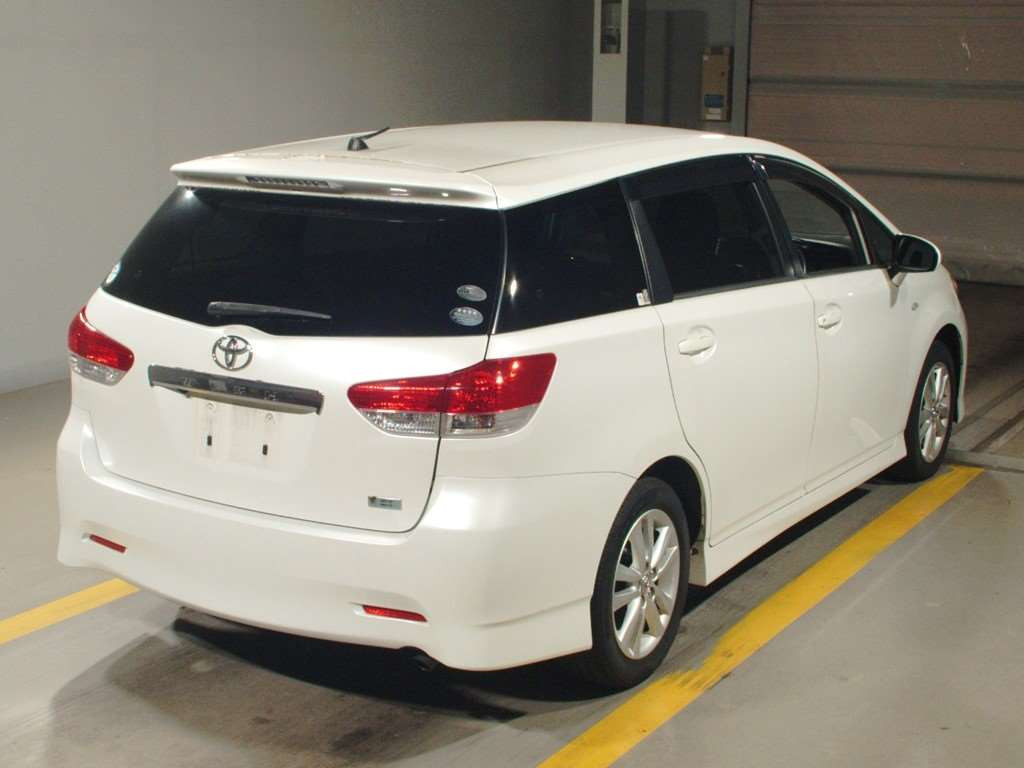 2010 Toyota Wish ZGE20W[1]