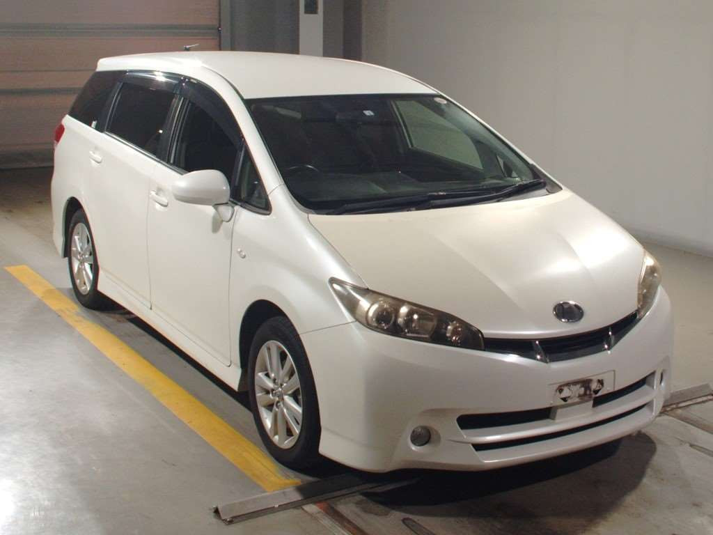 2010 Toyota Wish ZGE20W[2]