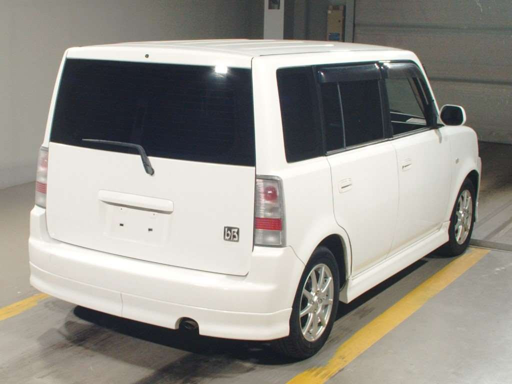 2005 Toyota bB NCP31[1]