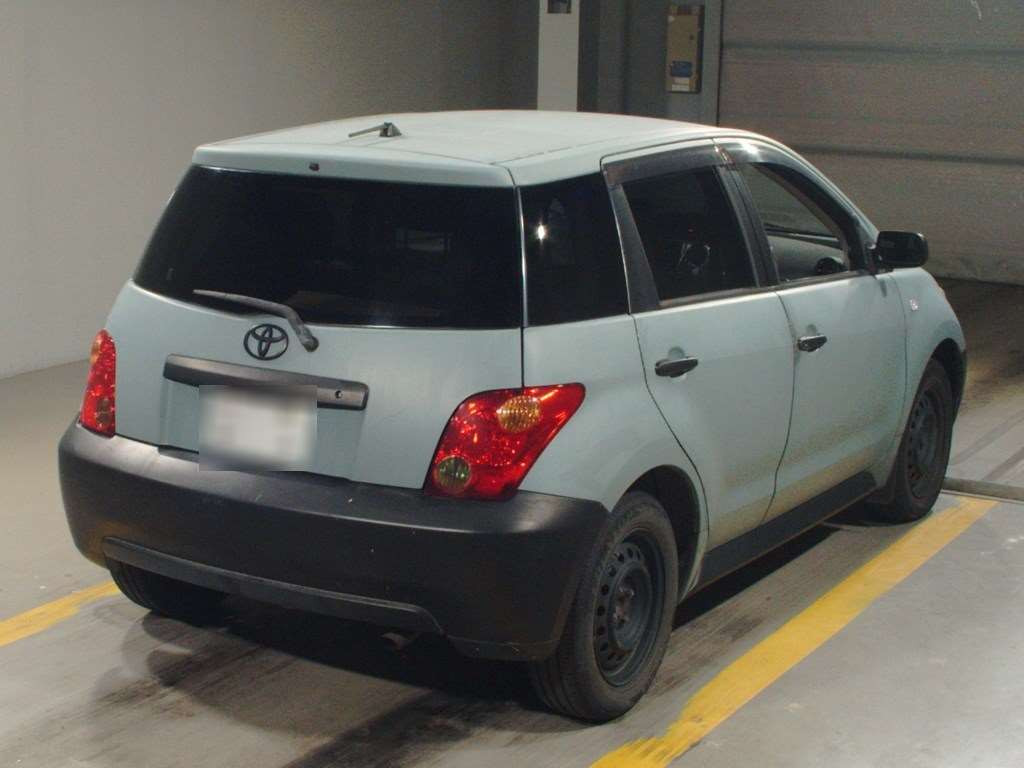 2004 Toyota IST NCP60[1]