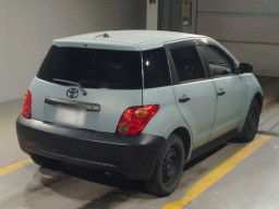 2004 Toyota IST