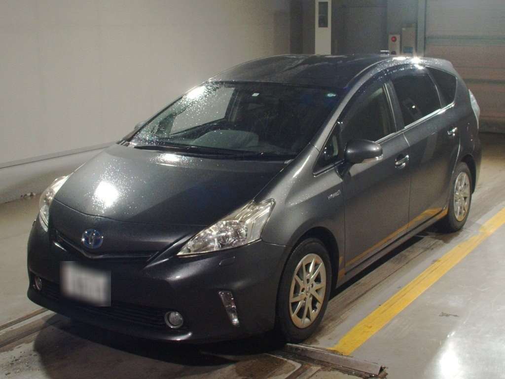 2014 Toyota Prius alpha ZVW41W[0]