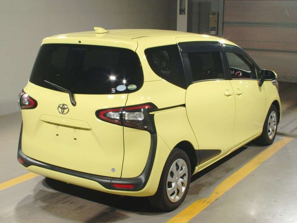 2015 Toyota Sienta NSP170G[1]