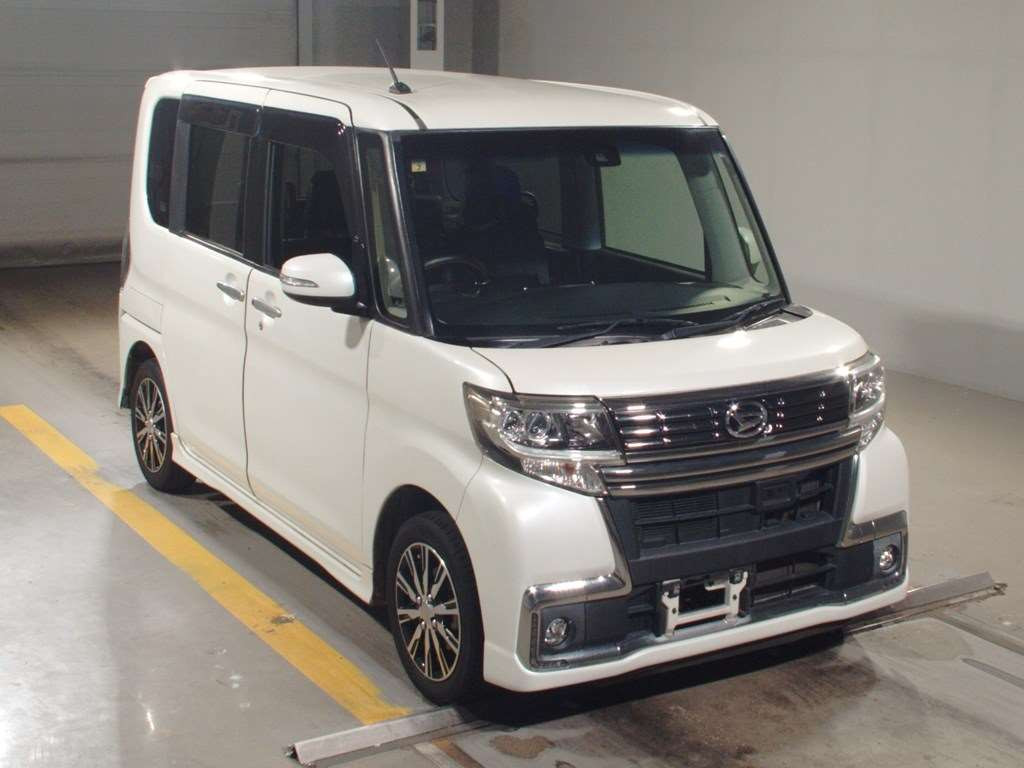 2016 Daihatsu Tanto LA600S[2]