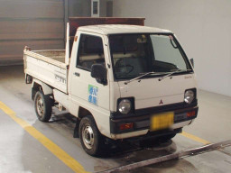 1990 Mitsubishi Minicab Truck