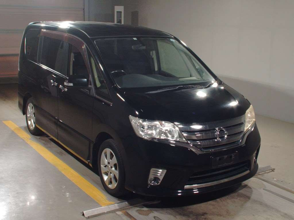 2011 Nissan Serena FC26[2]